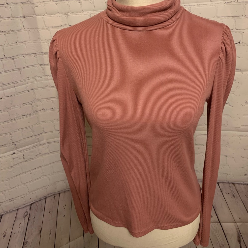 FASHIONNOVA Mauve Ruffled Shoulder Top! - Picture 8 of 10